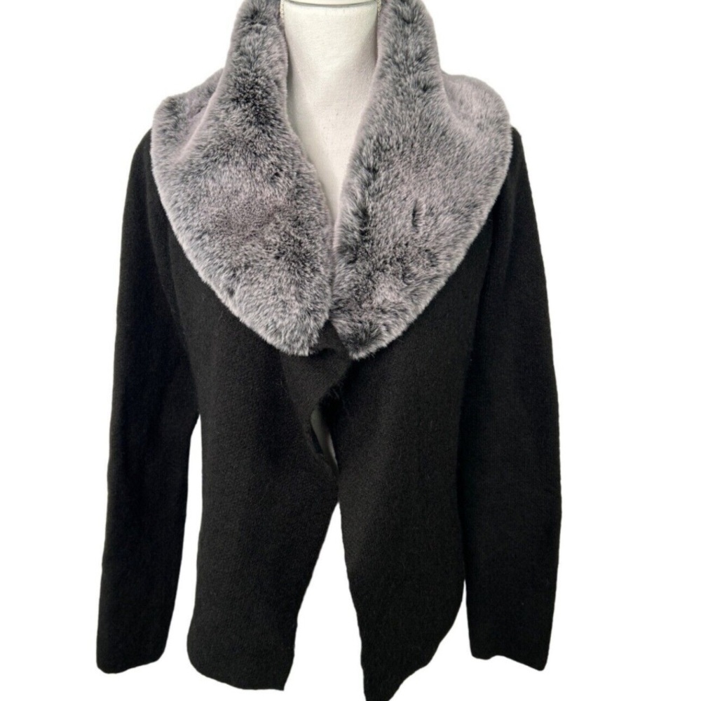Women's Black Sweater with Faux Fur Collar